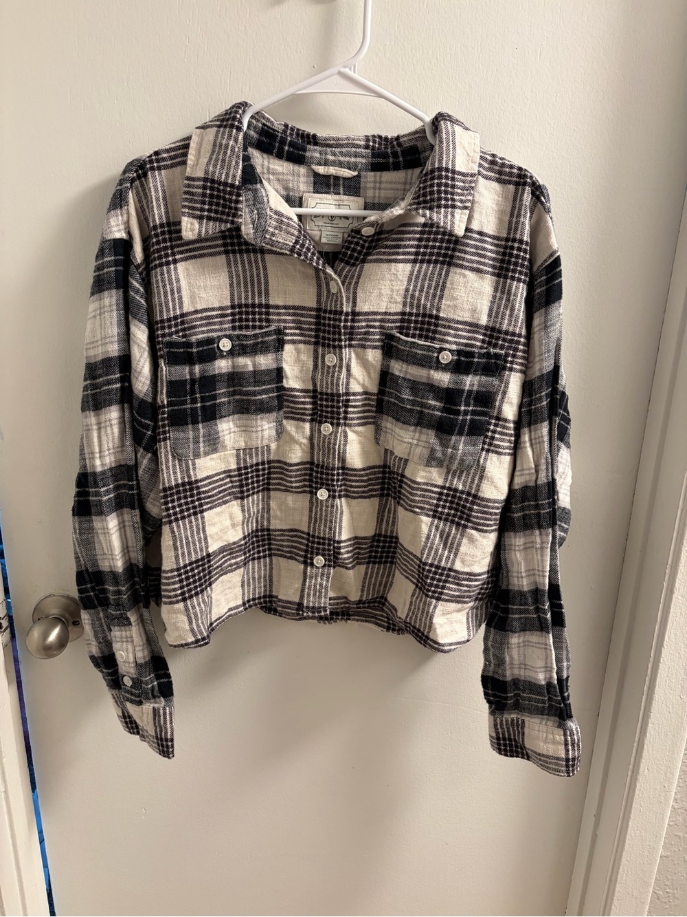 American Eagle Black White Plaid Cropped Flannel Button-Down Shirt XL